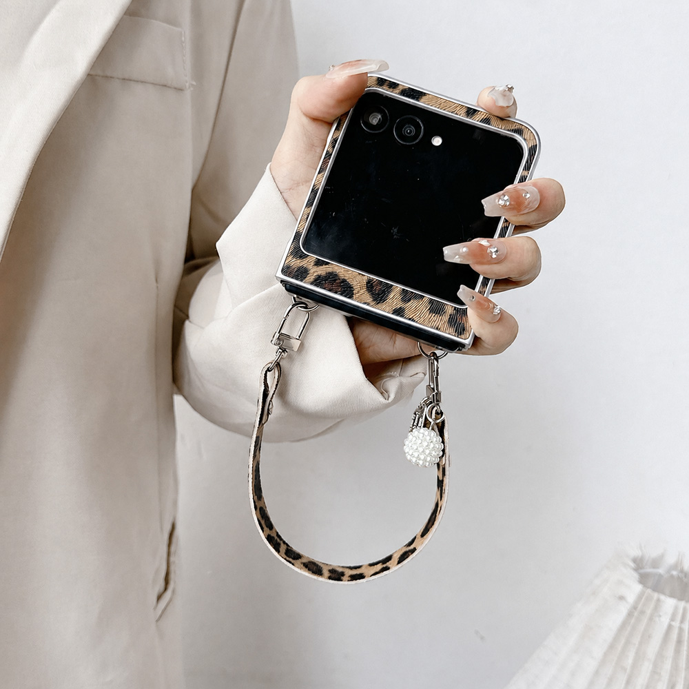 حافظة هاتف قابلة للطي بطبعة جل - مراجعة Phone Cases That Cover The Camera وسعره
